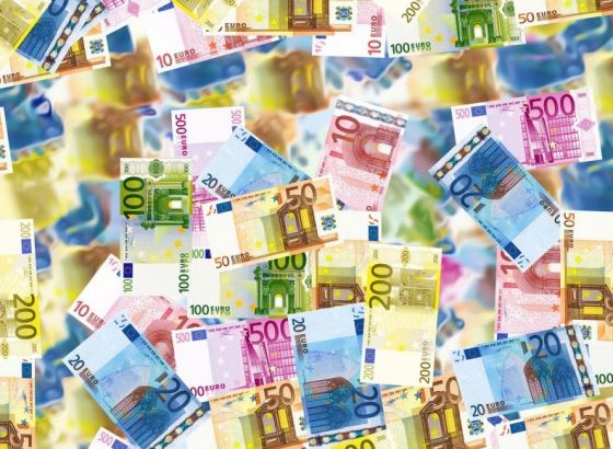Kako funkcionira uhljebum mobile? Privatnom i realnom sektoru je pod hitno potrebno skinuti s grbače teret nefunkcionalnog