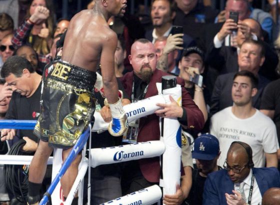 Floyd  Mayweather se vraća u ring