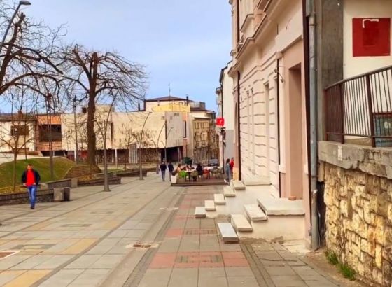 Fizički napao sugrađane i pucao na traktor u šumi u Derventi