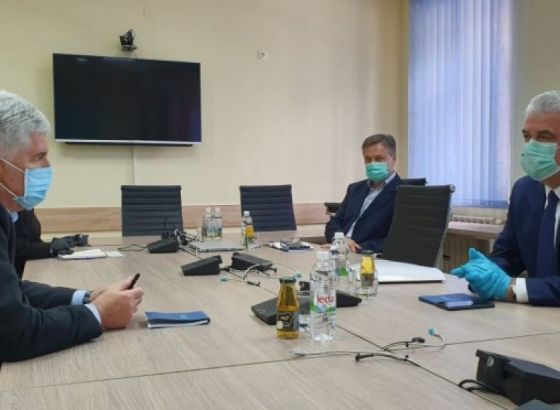 Čović i Herceg razgovarali o mjerama u borbi protiv pandemije koronavirusa