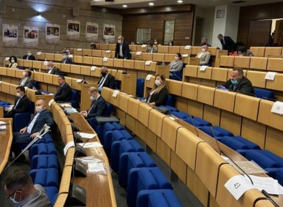 Formiran Odbor Doma naroda koji će ispitati nabavku respiratora iz Kine