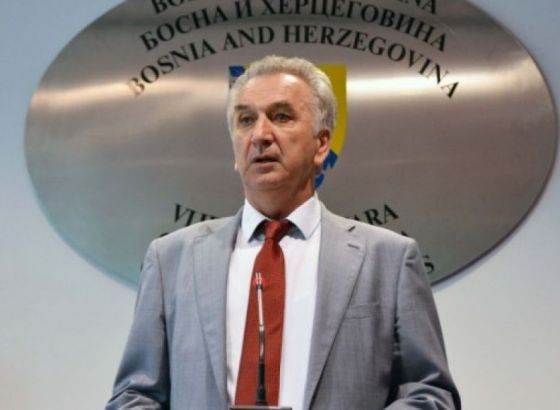 Komisija za vanjsku trgovinu prihvatila Šarovićevu inicijativu o prometu oružja