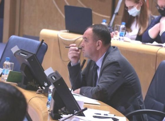 Fazlić: Zašto Ministarstvo finansija nije postupilo po zahtjevu Predsjedništva?