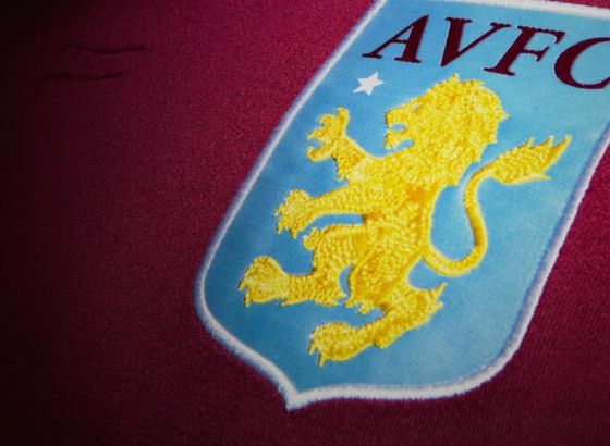 Užas u Birmingemu: Izboden fudbaler Aston Vile