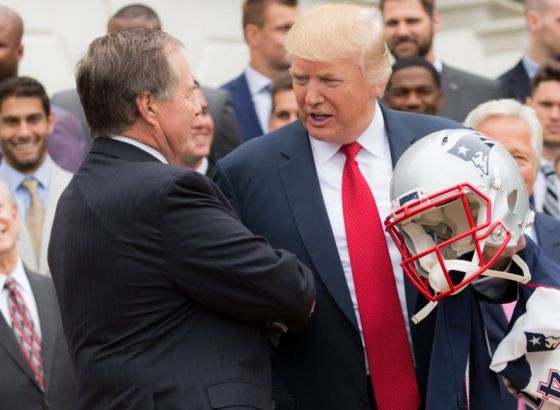 Tramp neće gledati NFL, klečanje je sramota