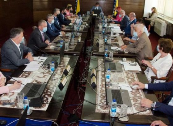 FBiH - Produžen rok za podnošenje zahtjeva za subvencioniranje i porezne prijave
