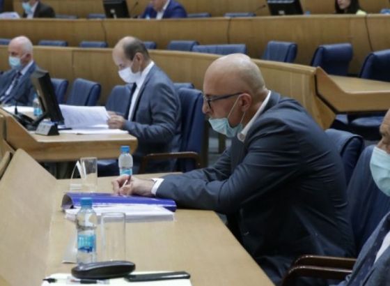 Đonlagić: Građani će dobiti izbore, funkcioneri HDZ-a nove automobile