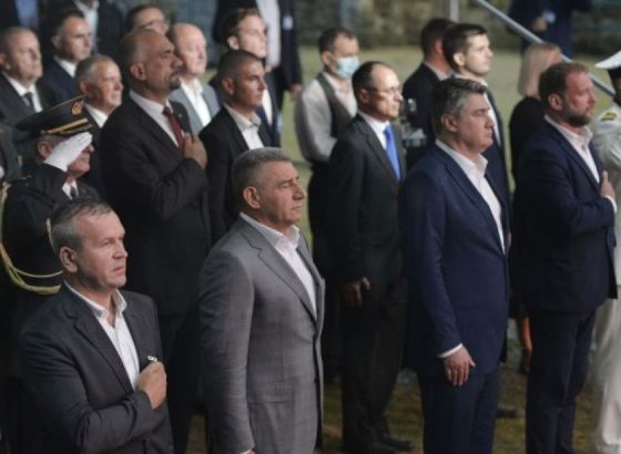 Milanović na prijemu na Kninskoj tvrđavi uručio odlikovanja