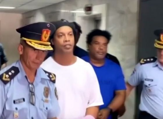 Ronaldinjo - 24. avgust, dan odluke: Sloboda ili produžetak agonije