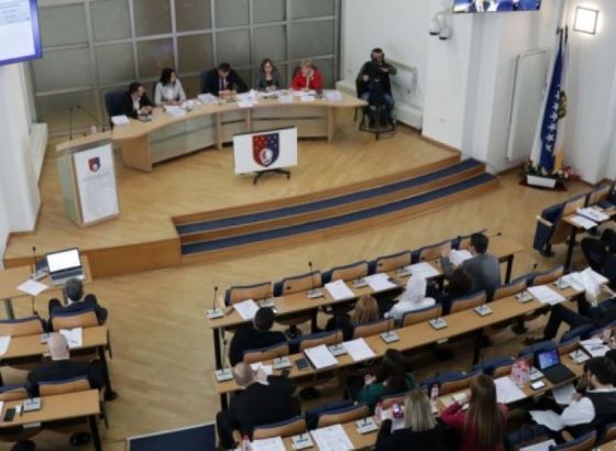 Smjena ministara Mesihovića i Agić na sjednici Skupštine KS