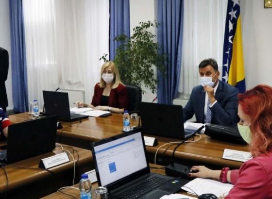 Vlada FBiH donijela Uredbu o federalnim nagradama za nauku
