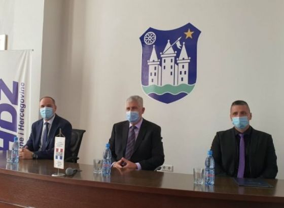 Čović: Žurno riješiti sva sigurnosna i egzistencijalna pitanja u Bihaću