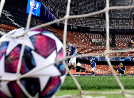 Serija A opet drhti od korone, razmišlja se o "balonu"