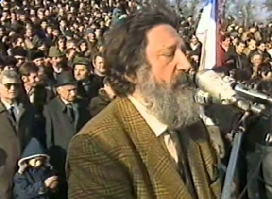 TRAČ PARTIJA SENADA AVDIĆA: Kako smo moj drug Riki Larma i ja prije 35 ljeta krenuli "u život", pa se obreli u ratnom vihoru