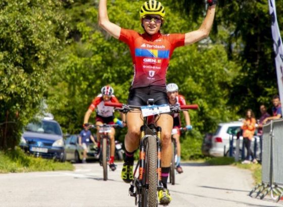 Tanović ostvarila plasman karijere, sezonu završila na 14.mjestu UCI rang liste