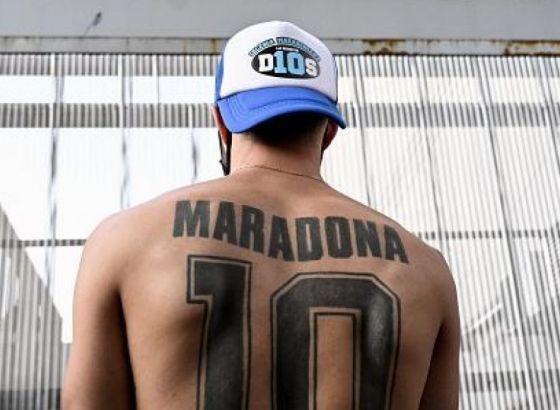 Maradona se dobro oporavlja nakon operacije
