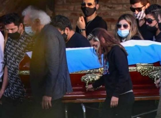 Maradona sahranjen u Buenos Airesu