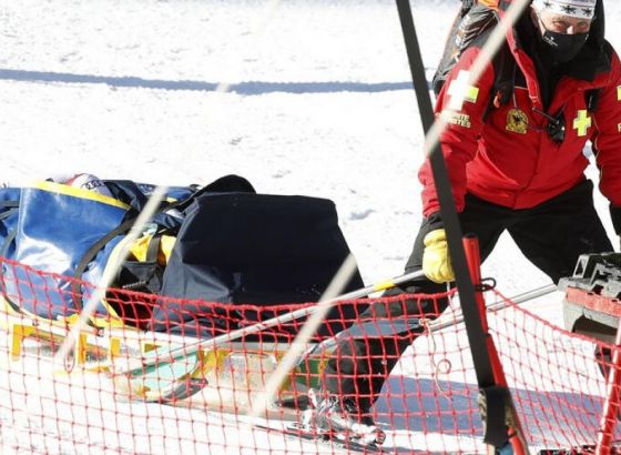 Stravičan pad austrijske skijašice, probila dvije zaštitne ograde