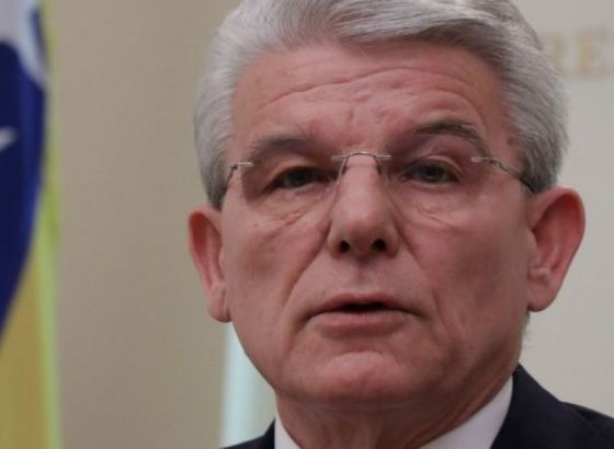 Džaferović čestitao predsjedniku SAD-a Josephu Bidenu preuzimanje dužnosti