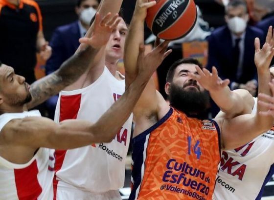 Efes slavio u Kataloniji,  pobjeda Valensije nad CSKA