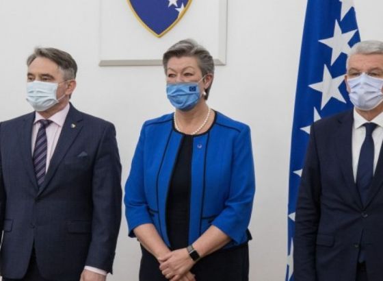 Komšić i Džaferović s komesarkom Johansson o efikasnijem upravljanju migracijama