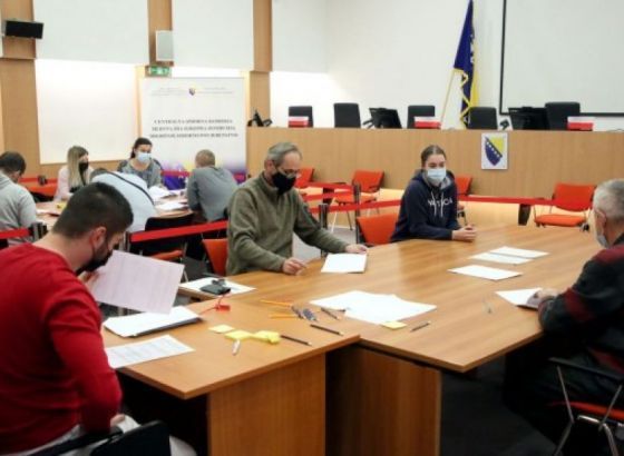 U sjedištu CIK-a počele aktivnosti za brojanje glasova birača u odsustvu