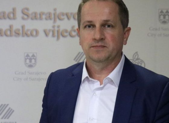 Rošić: Sinhronizovane reakcije sa HNS-om potvrđuju za čije interese Čampara radi
