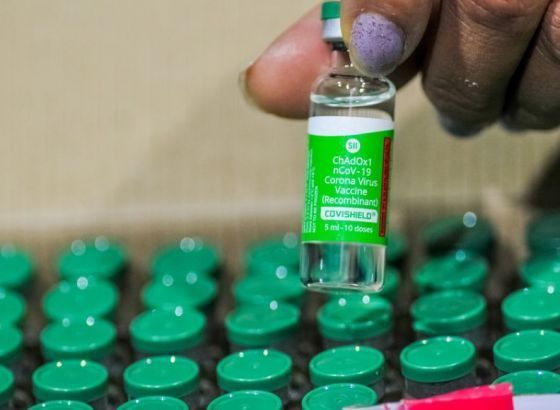 Cijena u indijskim privatnim bolnicima: Evo koliko košta vakcinisanje Covishield vakcinom