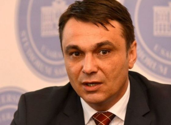 Ahmetović: Prihvatanje mandata jedna od opcija