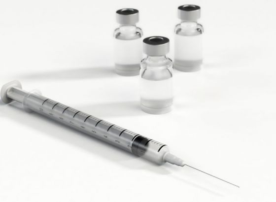 Norveški doktor: Vjerovatnije je da su ugrušci povezani s AstraZenecom nego da nisu