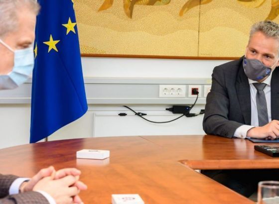 Satler razgovarao s Radončićem