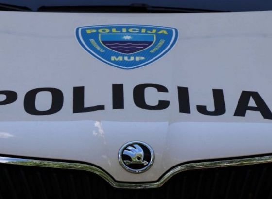 Sarajliju presreli kod Konjica i ukrali mu novac i auto