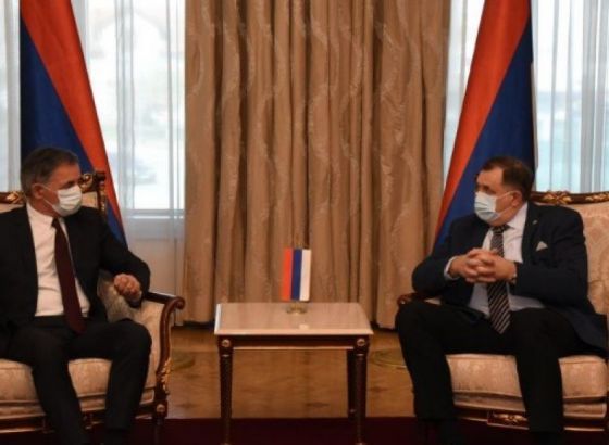 Dodik razgovarao s predsjednikom Srpskog narodnog vijeća Hrvatske Pupovcem