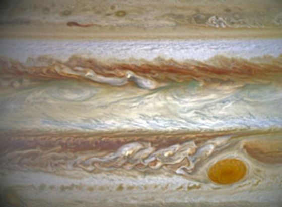 Oktrivene nove aurore na Jupiteru
