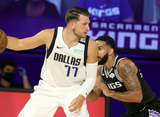 Dončić i Dalas trojkama zaustavili Jutu, Bruklinu gradski derbi