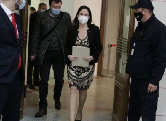 Gradonačelnica Karić se zahvalila vijećnicima, Skaka uručio ključ Grada Sarajeva