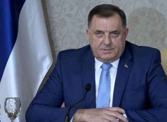 Dodik: Farsa je priča o putu u EU