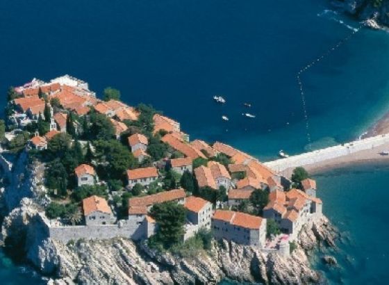 Dug je zao drug: Da li ćemo dogodine na more u "Kinu“?