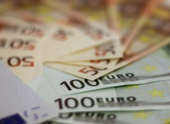 SDS -Vlast koja se, umjesto novim investicijama, hvali zaduženjima, treba da ode