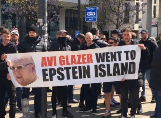 Vlasnik Mančestera pobjegao i odbio da se izvine navijačima