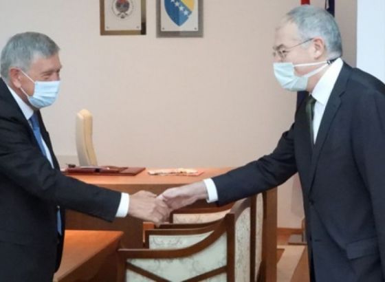 Nebojša Radmanović primio u nastupnu posjetu ambasadora Turske Sadika Girgina