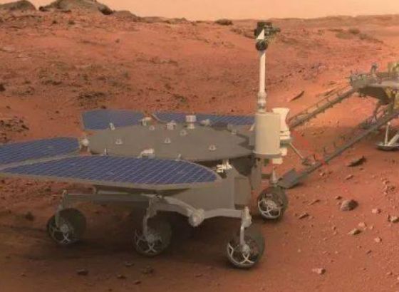 Rover Zhurong uspješno napustio kapsulu i krenuo u istraživanje Marsa