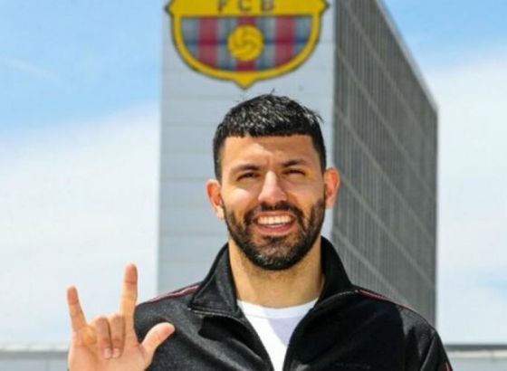 Kun Aguero potrošio bogatstvo za poklone na oproštaju od zaposlenih u Sitiju