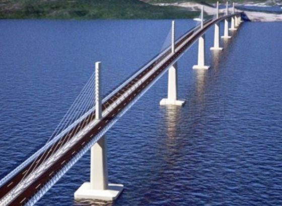 U Luku Ploče stigao kineski brod s posljednjim dijelovima za Pelješki most