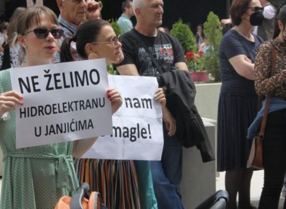 Ekološki aktivisti u Zenici protestovali protiv gradnje HE 'Janjići'