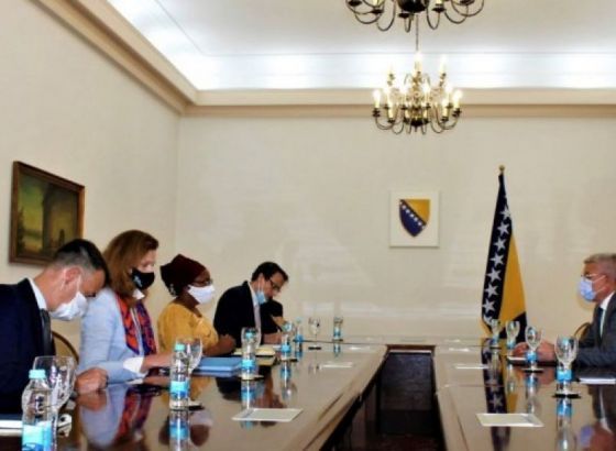 Džaferović-Nderitu: Veliki problem negiranje genocida i glorifikovanje zločinaca