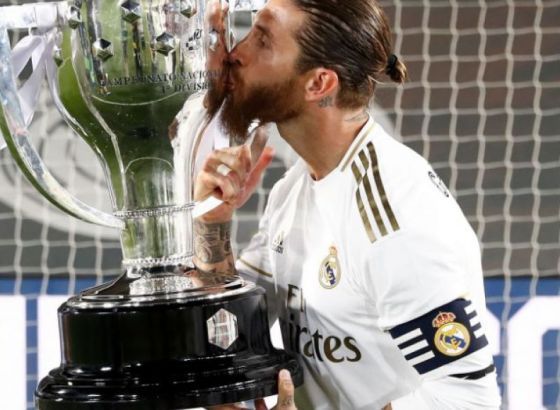 Ramos se u suzama oprostio od Reala: Došao sam ovdje tako što me otac držao za ruku, vratiću se
