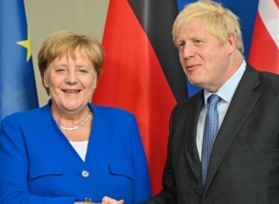 Merkel otputovala u posljednju posjetu Britaniji kao njemačka kancelarka