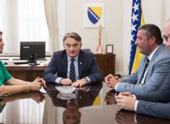 Komšić sa predstavnicima opozicije u Crnoj Gori: Zabrana negiranja genocida, NATO i EU zajedničke vrijednosti