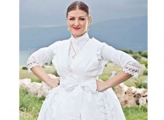 Lidija Sarić iz Vojvodine najljepša Hrvatica u narodnoj nošnji